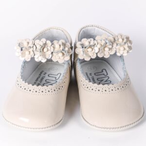 Sapato de Bebé em Verniz com Adorno de Flores-TNY Shoes